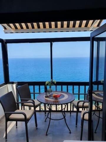 Very Romantic Seaview Apartment Patalavaca Mogan With Warm Pool Exterior photo